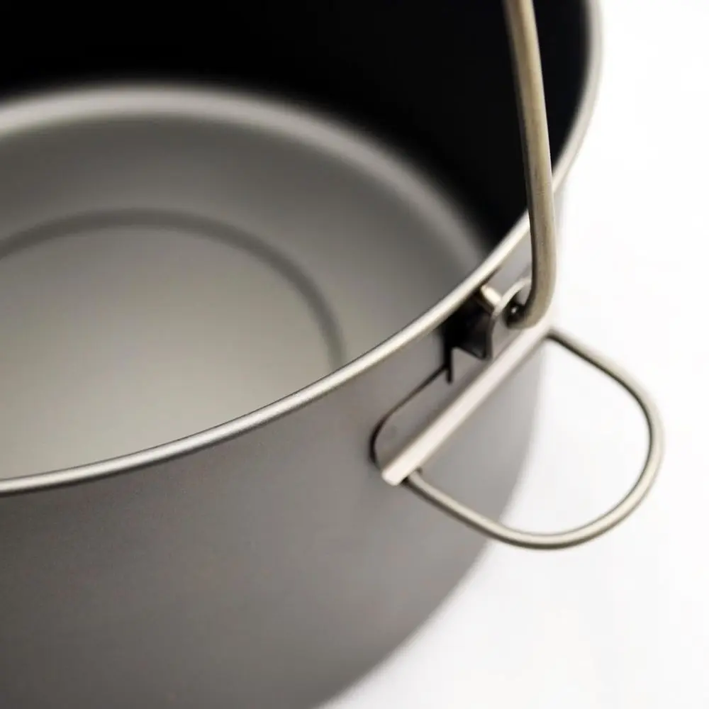 وعاء تيتانيوم 2000 مل بمقبض بكفالة #4