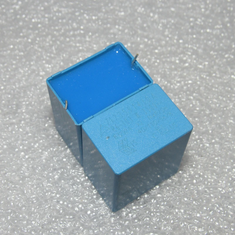 

30PCS/350V 3.3UF 335M X2 MKP AC film capacitor