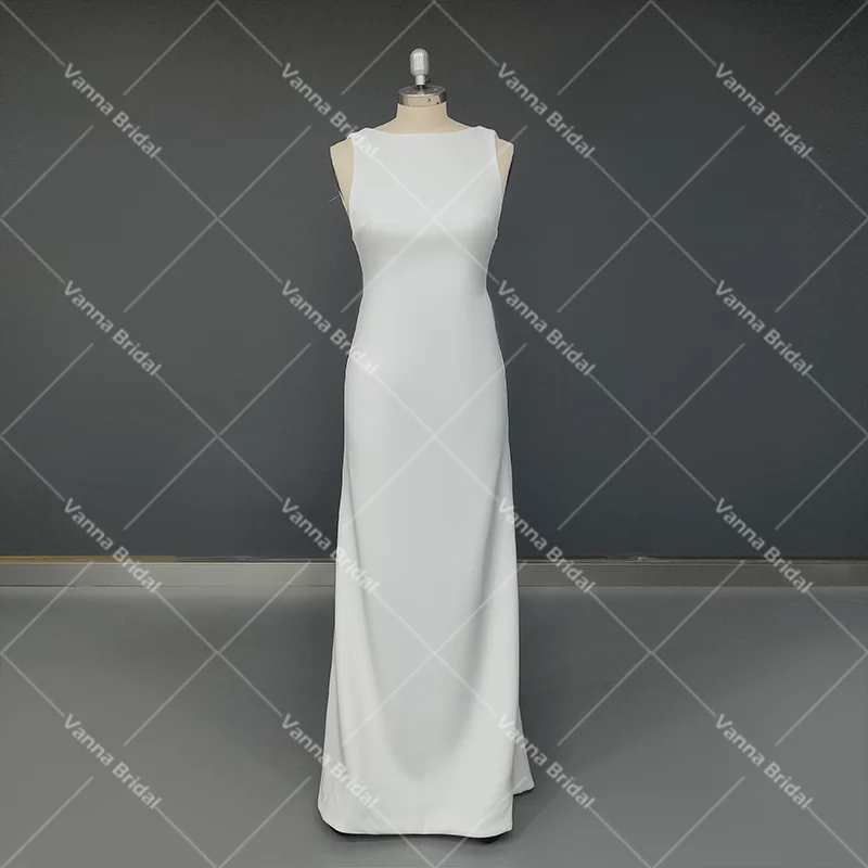 Prosta krepa satynowa suknia ślubna z dekoltem w łódkę rozciągliwa Custom Made Plus rozmiar boczne wycięcia Ivory Sweep Train Backless suknia ślubna