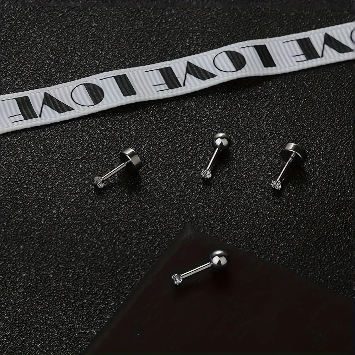 الفولاذ المقاوم للصدأ 2 مم مكعب زركونيا غضروف برغي نوع شقة مسمار الأذن