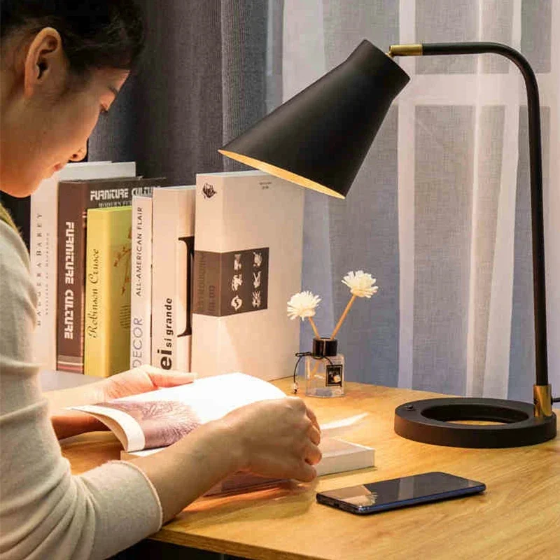 Portable 220vHotel Table Lamp, Bedside Eye Protection, Students' Study, Work, Reading, Simple Modern Nordic Creative Bedroom Des