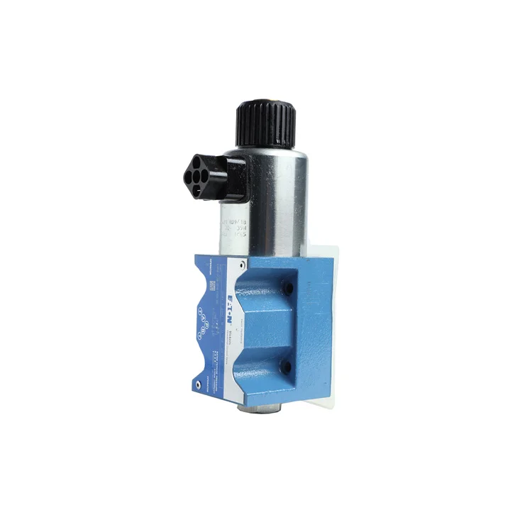 

Genuine Solenoid Reversing Valve B220400000113 for SANY Crane