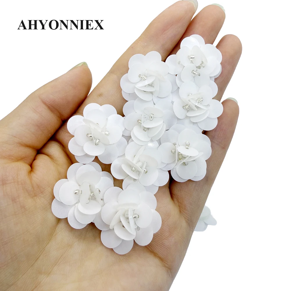 10 Pieces Multi-Layers Sew On Type Small Size White Sequins Flower Patches For Clothing Shoes Appliques Parches Bordados Ropa