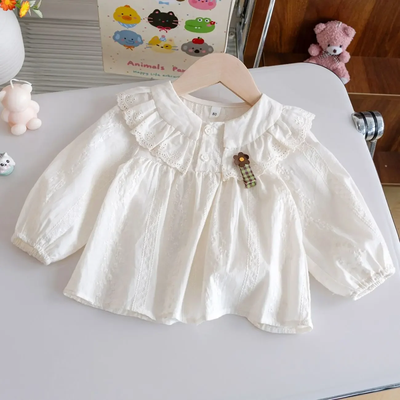 

Kids Girls' Fashion Versatile Shirt Autumn 2026 New Collection Children's Lace Doll Neck Shirt Sweet Western Style Top