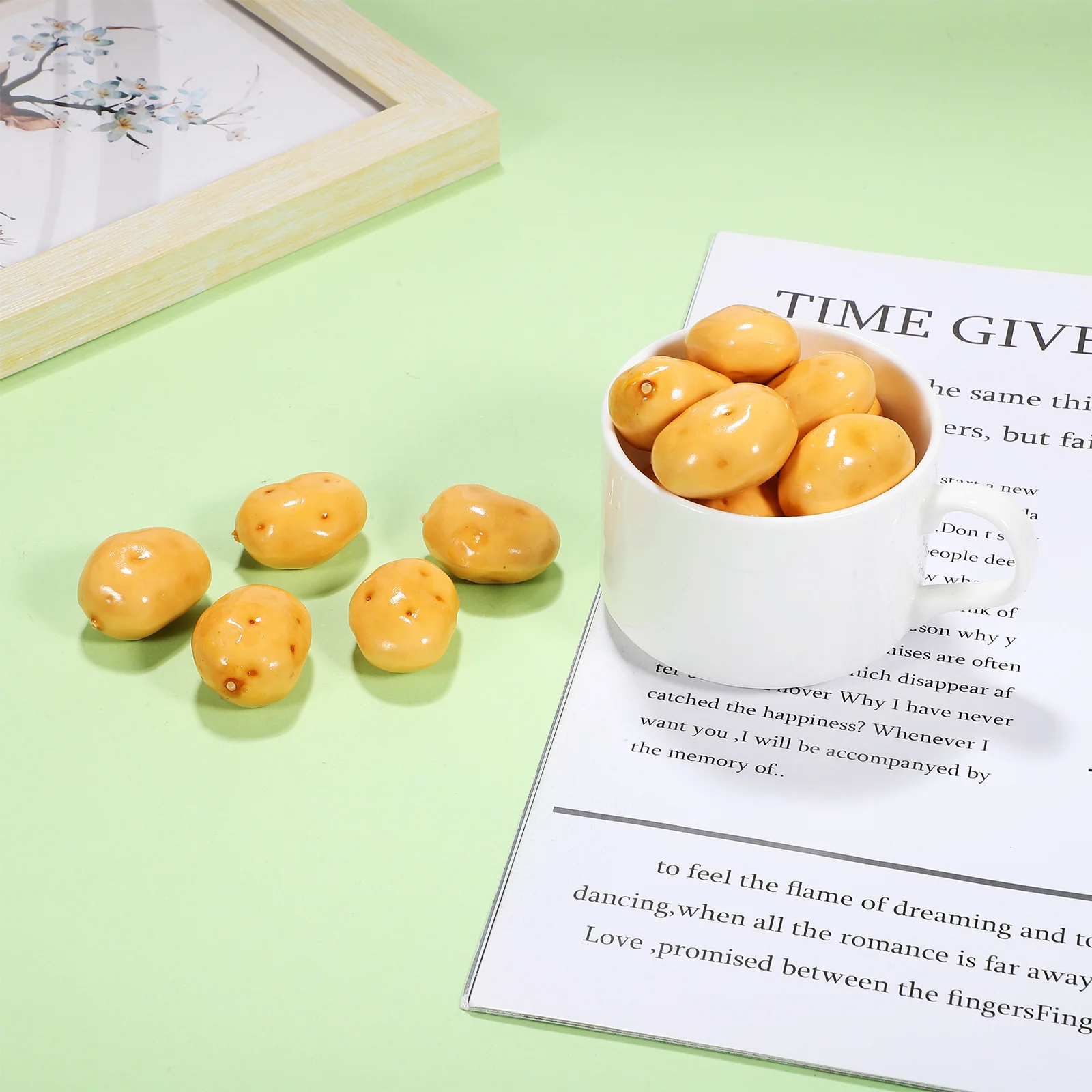 

20Pcs Decorative Potatoes Realistic Artificial Mini Veggies for Kitchen Home Garden Photography Simulation Food Props