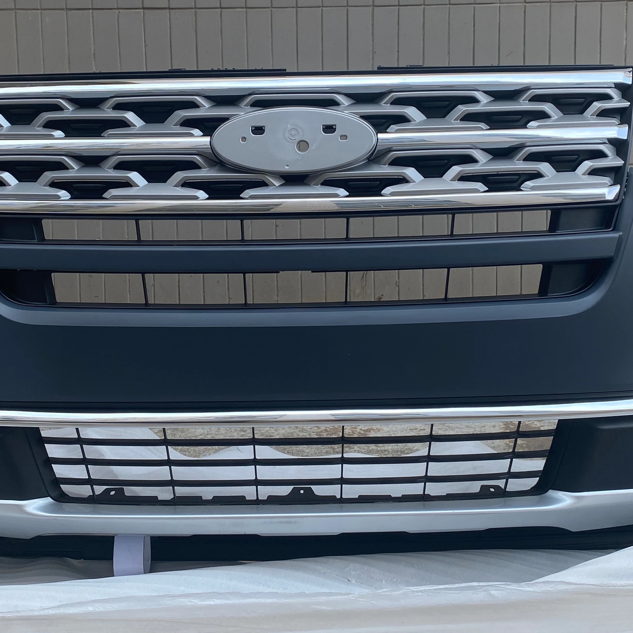 

Front Bumper Grille Kits for Explore 2016 +