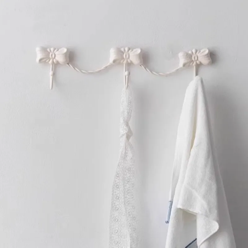 

Настенные крючки, ряд одежды и головных уборов, гобелены, ретро-ванная комната, настенные сумки, креативное и милое украшение.