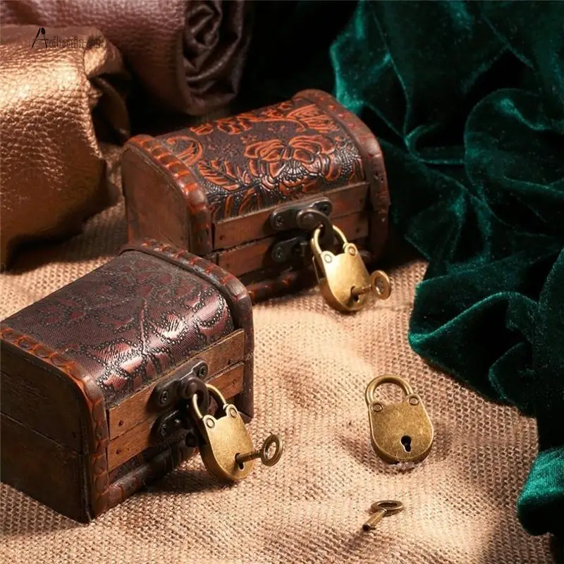 Metal Old Vintage Style Mini Padlock Small Luggage Box Key Lock Copper Color Home Usage Hardware Decoration