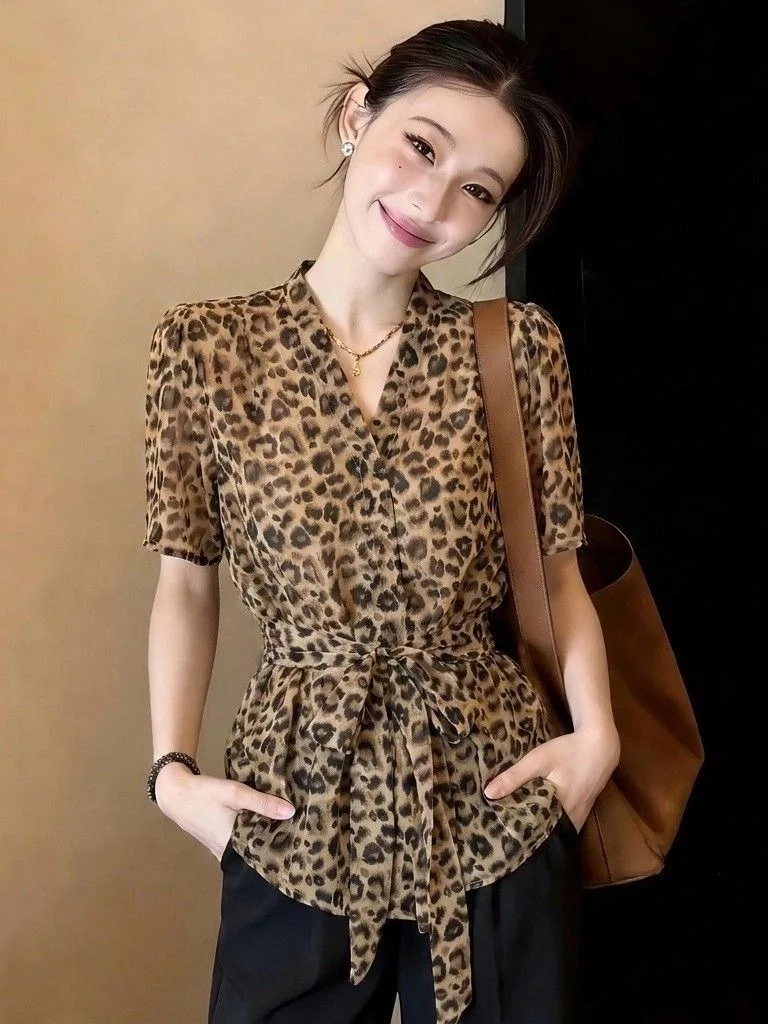 Elegant Leopard Print Short Sleeve Shirt Women's Summer 2026 New plus Size Fitted Waist Belt Stylish Top Korean Style Commute