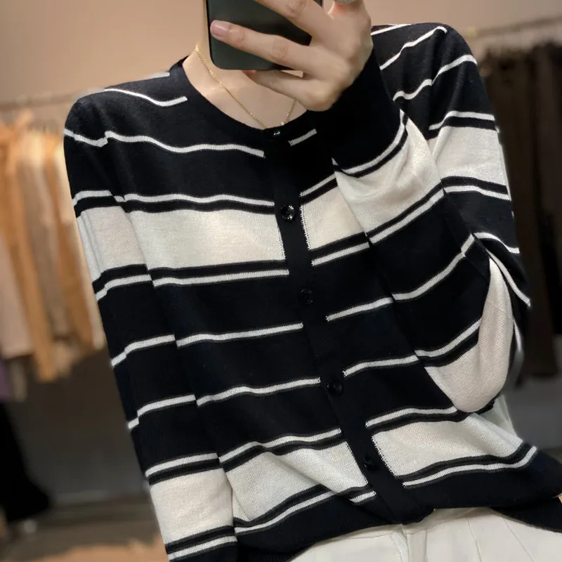 

Autumn winter new crewneck wool cardigan coat women's knitted base sweater 2023 new stripes outside with cashmere sweater women