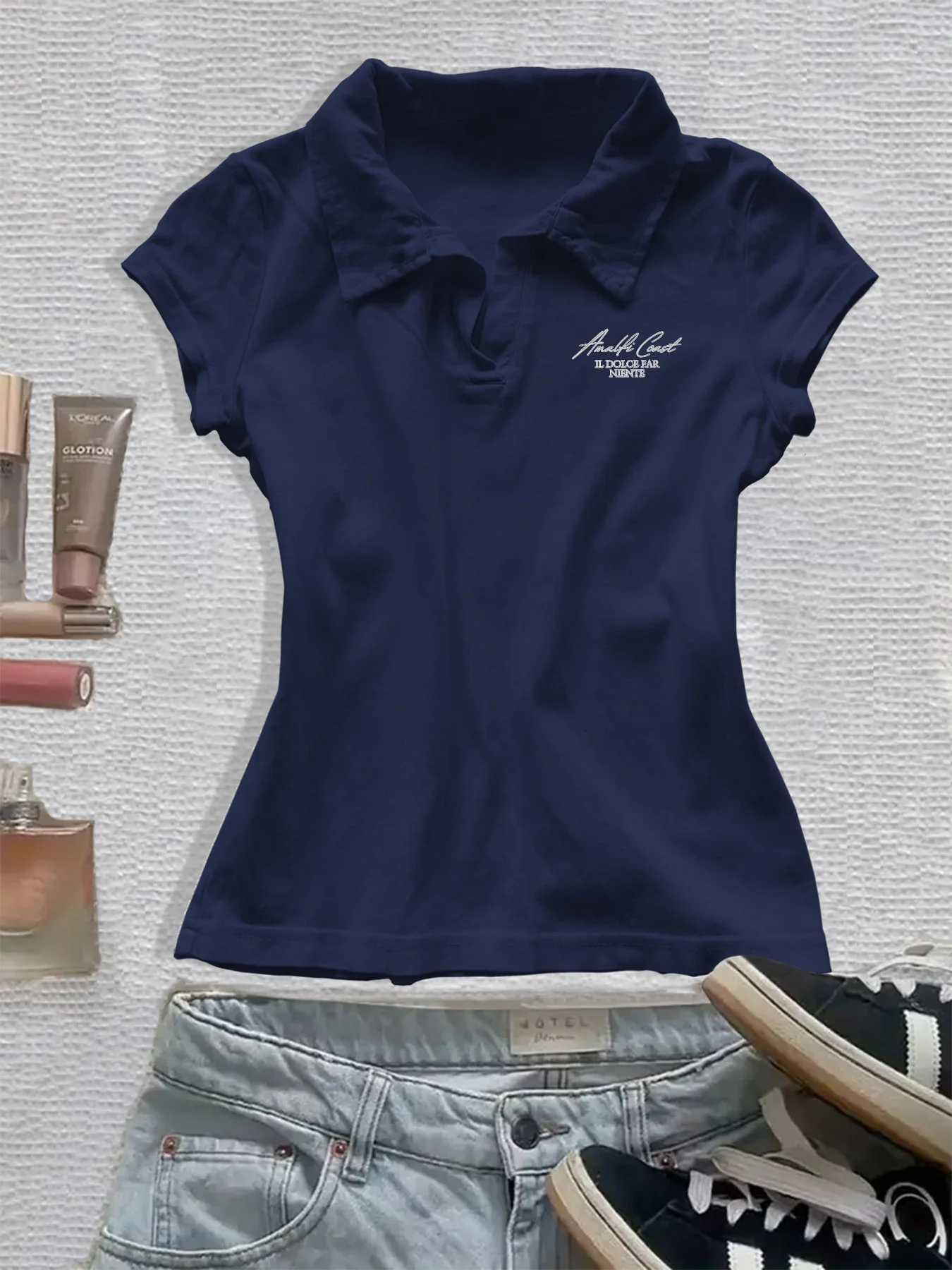 Increíble polo delgado de verano para mujer con cuello en V pequeño y mangas cortas es fácil y a la moda, esto es lo que necesitas realmente.