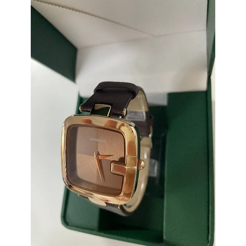 Jam Tangan Wanita Gerakan Kuarsa Gaya Minimalis Nordik Ultra-tipis yang Elegan dengan Tali Kulit Asli yang Modis dan Kotak Hadiah