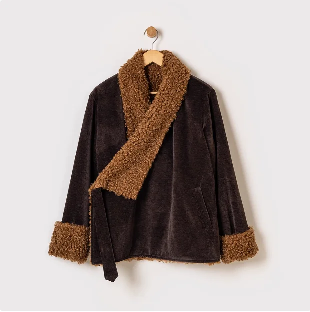 

Chinese Tibetan Men's Chenille Fabric Jacket With Thick Velvet and Loose Fit