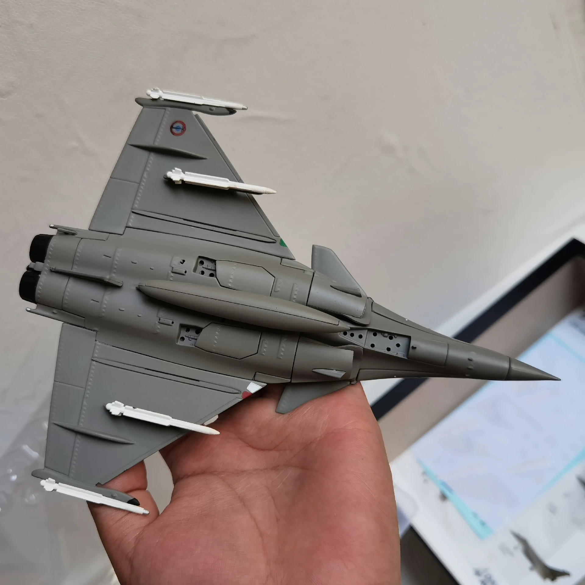 Diecast IXO 1/72 escala Dassault Rafale M Fighter Jet coche en miniatura de aleación juguete coleccionable regalo recuerdo adorno de exhibición