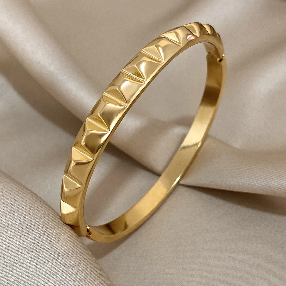 Greatera Minimalist 18K Gold Plated Triangular Stainless Steel Cuff Bracelet Bangles for Women Waterproof Geometric Jewelry