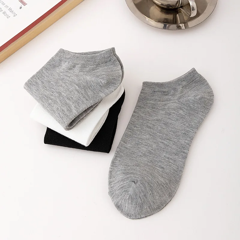 40 Pairs Men\'s Comfortable and Versatile Solid Socks Simple Ankle Socks Business Socks Lightweight Breathable Suitable for All O