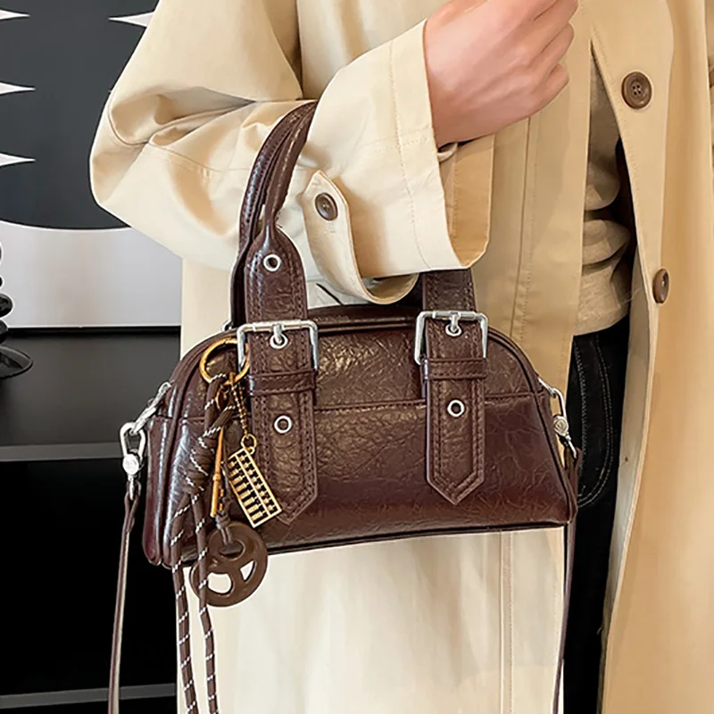 新しいレトロなファッショナブルな女性のハンドバッグカジュアルワンショルダーメッセンジャーバッグソフトPUレザーバックルショルダーバッグカジュアルクロスボディバッグ