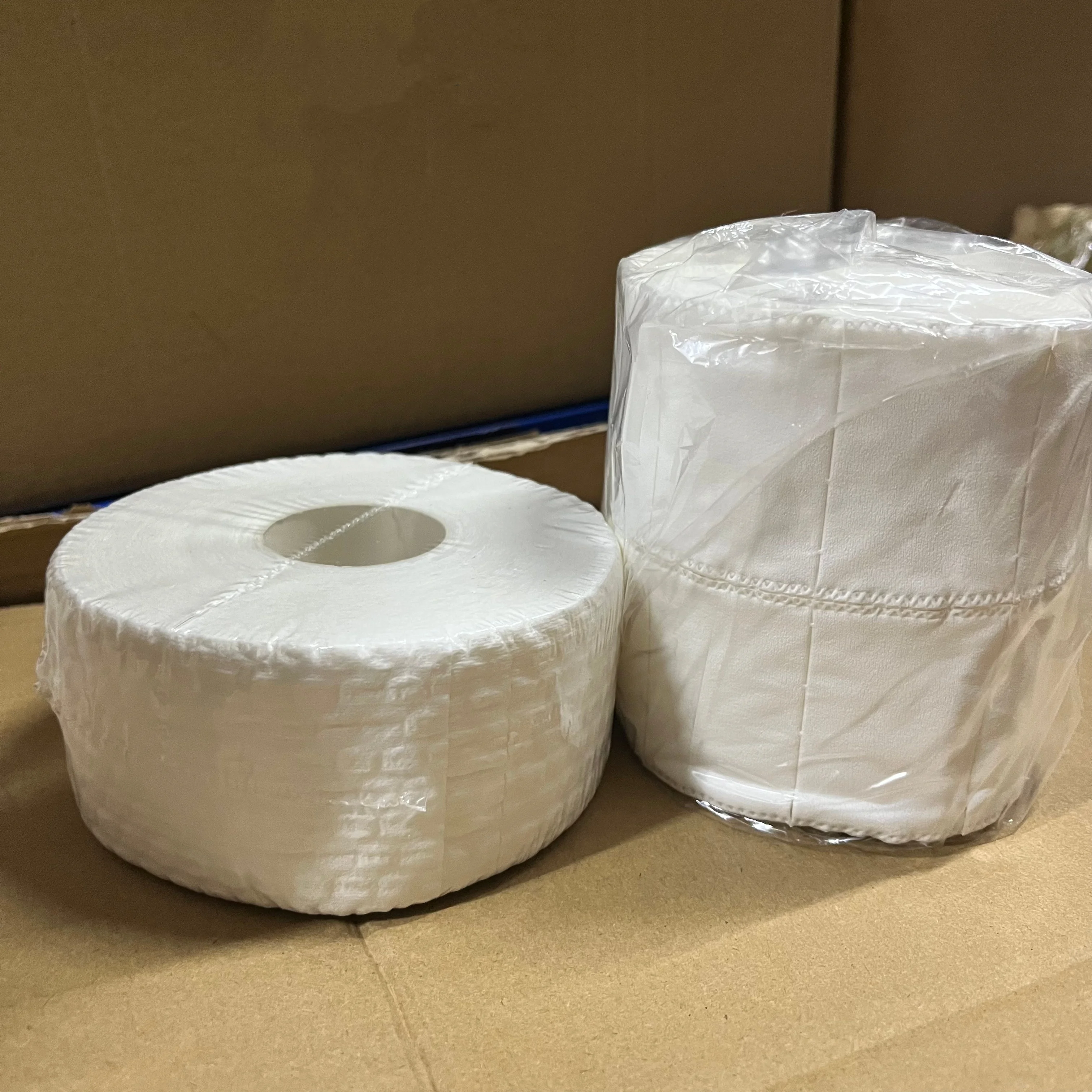 800 sztuk 2 Rolki Jednorazowe Bezformaldehydowe Chusteczki do Usuwania Żelu do Paznokci, Papierowe Ręczniki do Czyszczenia Paznokci, Akcesoria do Manicure