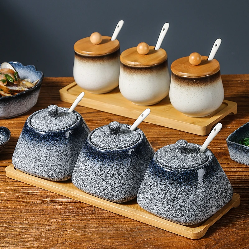 Japanese Style Vintage Ceramic Spice Jar Combination Set Kitchen Salt Spice Box with Lid Pepper Sugar Jar Food Kitchen Utensils