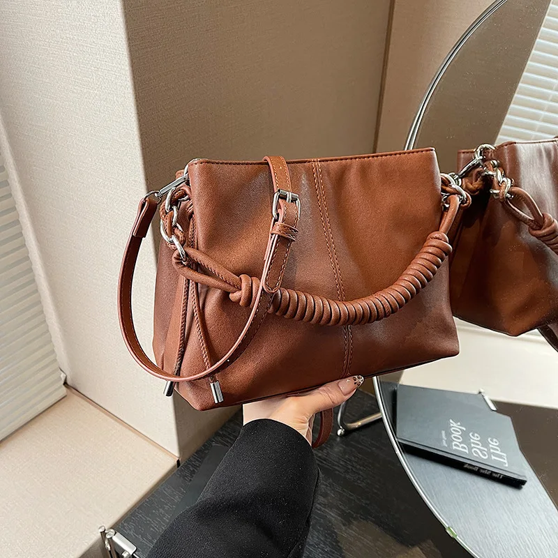 

Минималистичная сумка через плечо 2025 года, нишевая сумка с верхней ручкой для женщин, винтажная сумка через плечо в стиле ретро, сумка «день-ночь», повседневная сумка на слинге ​