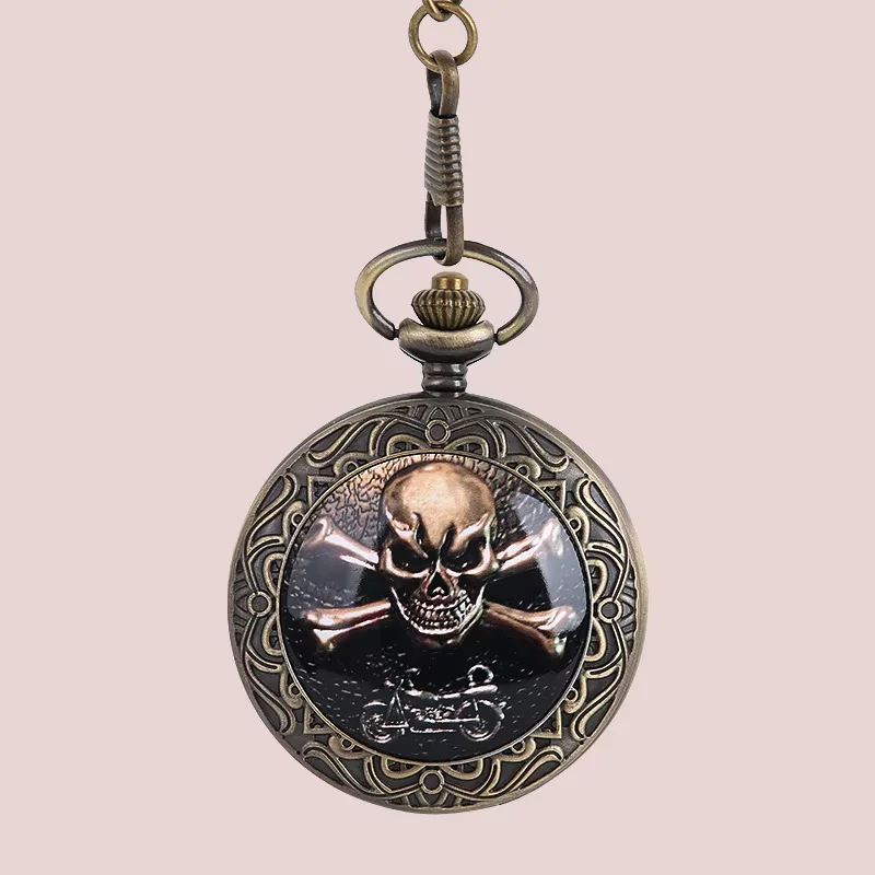 New Fashion Bronze Punk Pocket Watches Antique Western  Pirate Skull Embossed Design Case QUARTZ Watch Roman Dial Fob Watch