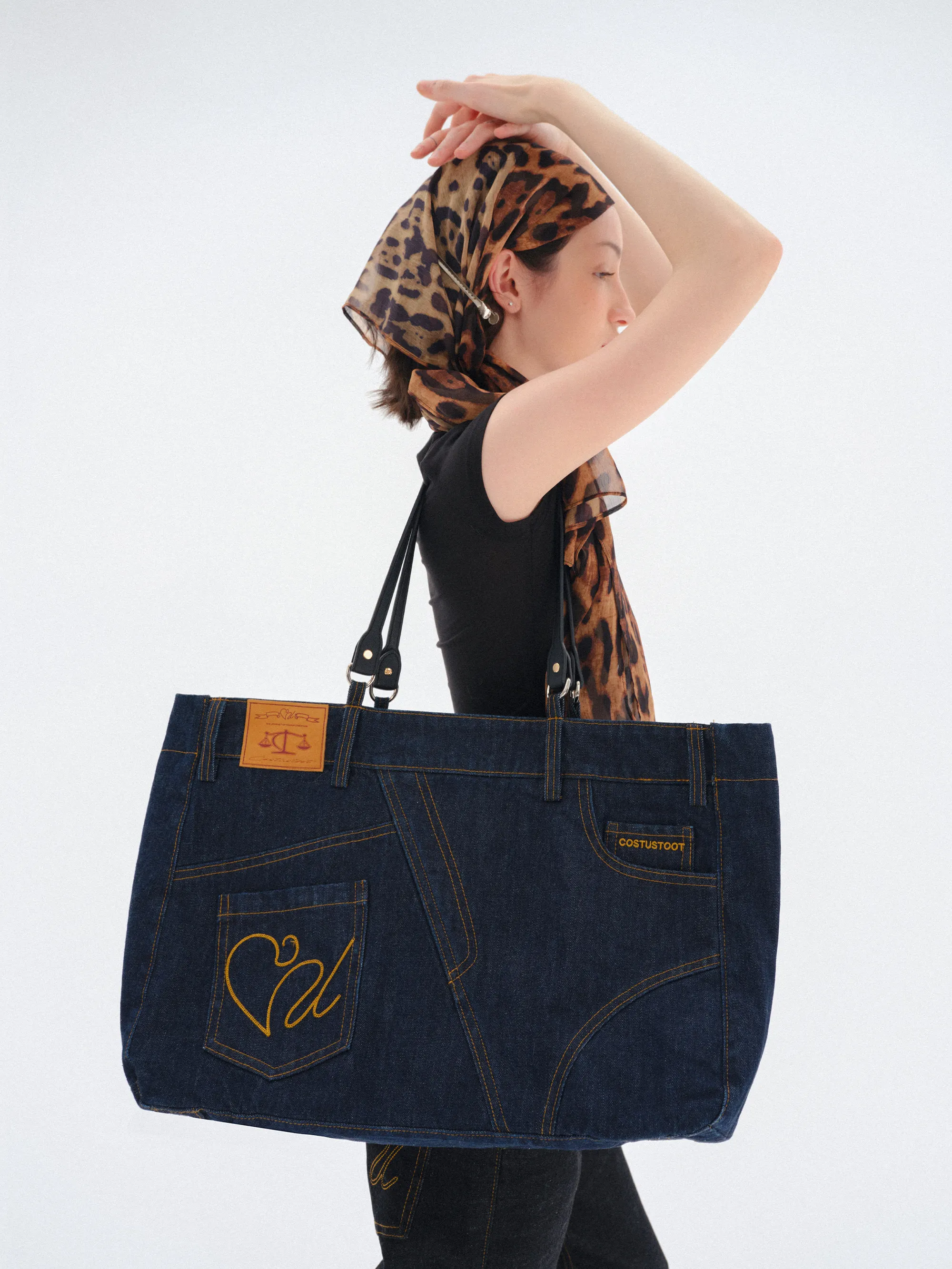 2026 European / American Fashion New Denim Canvas Women's Bag Super Large Capacity Personalized Single Shoulder Tote Bags Trendy