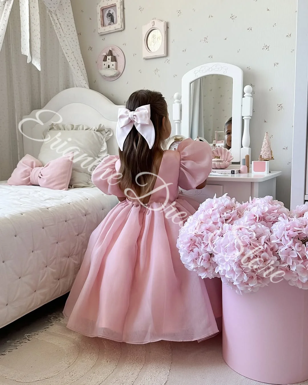 

Customized Pink Bubble Sleeve Flower Girl Dress For Wedding Tulle Puffy Backless Kids Birthday Party First Communion Ball Gowns