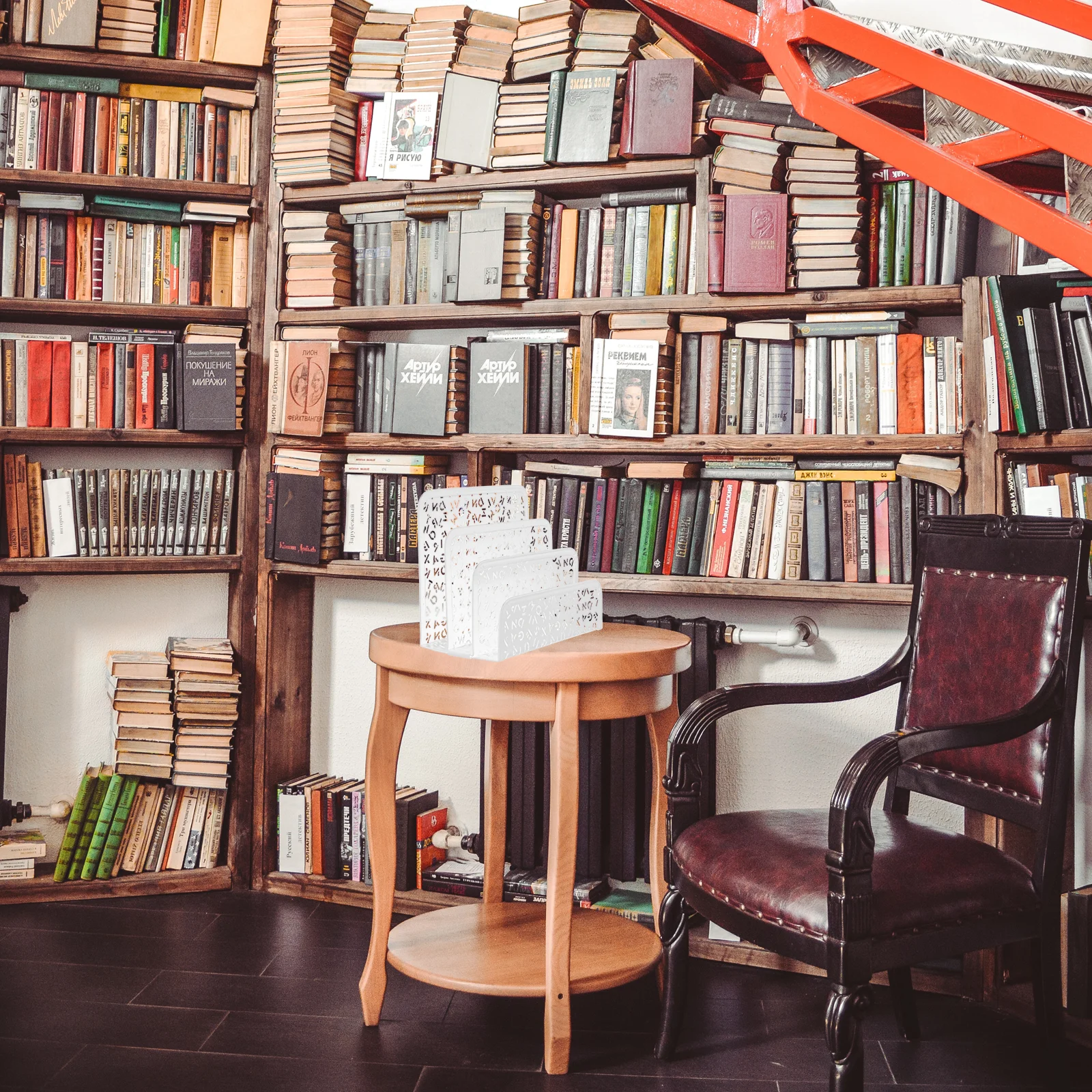 

1pc Iron Mail Holder Desktop File Organizer Office Storage Rack Letter Envelope Stand For Home School Use Anti-Corrosive Modern