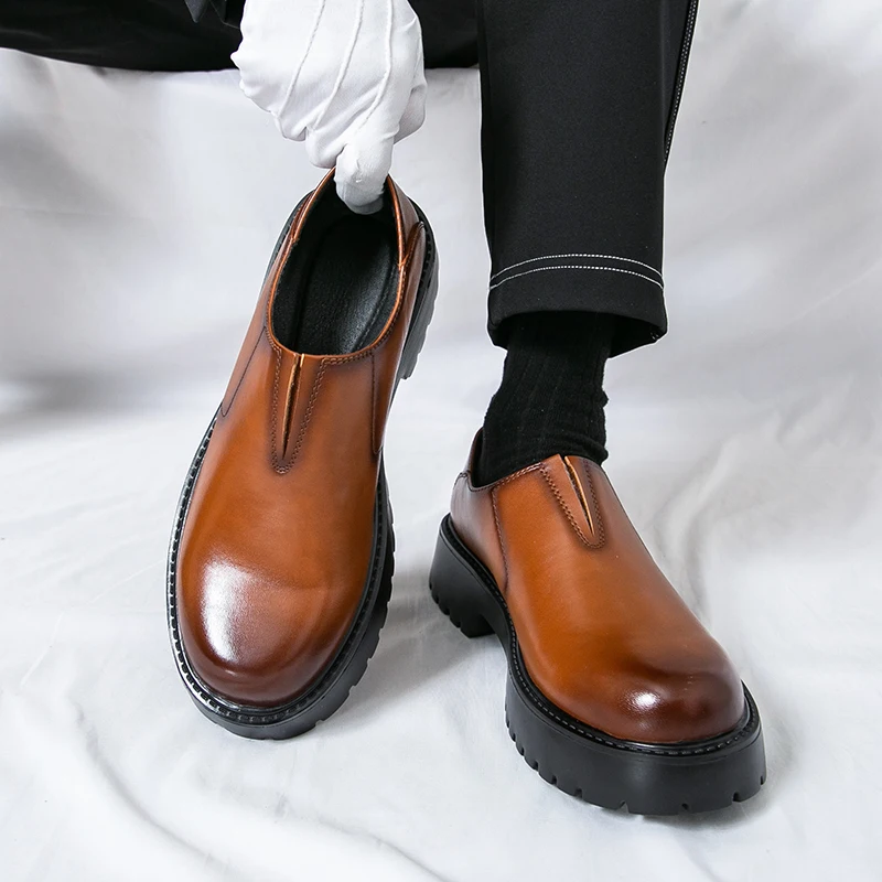 

New Business Men Loafers Men One-foot Thick-soled Anti-slip Comfortable Brand Leather Shoe Hiking Shoes in Sizes 38-46 Men Shoes