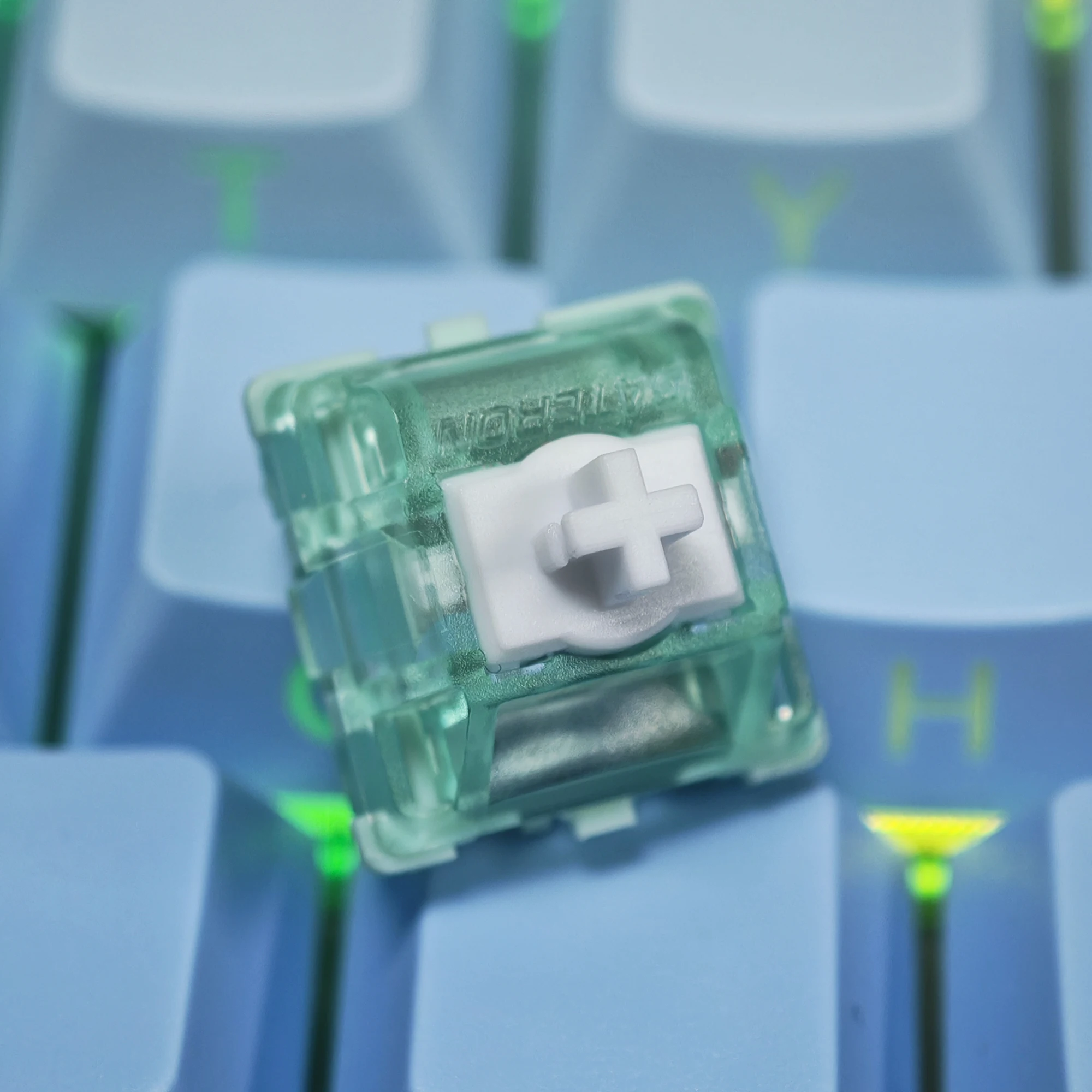Gateron RGB Linear Magnetic Jade Pro Switch HiFi Pre Lubed 36g POM PC PA66 Hall Sensor Effect for Magnetic Keyboard