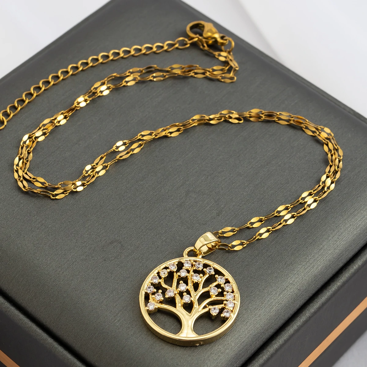 Temperamentvolle Luxus Strass Baum des Lebens Anhänger Halskette Frauen Vintage Edelstahl Wasserdichte Kette Ästhetischen Schmuck