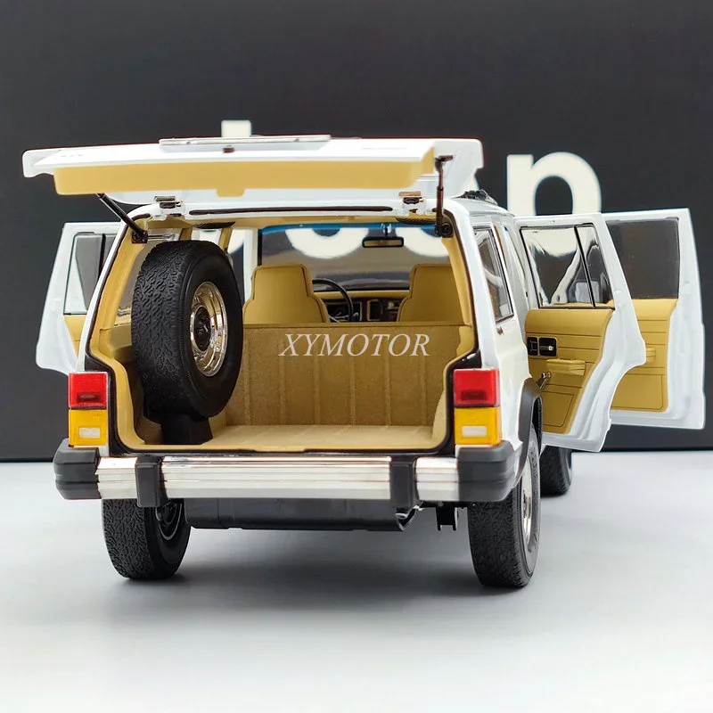 1/18 For Jeep Cherokee XJ Metal Diecast Model Car Kids Toys Boys Girls Gifts Hobby Display Collection Ornaments White