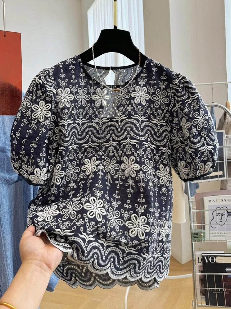 

2024 Summer New Embroidered Lace Top Women's Short Sleeve Shirt Chic Design Flower Crochet Hollow Out Blouse
