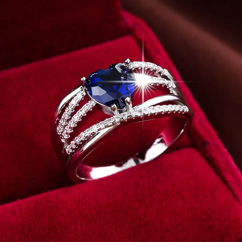 Zirconium Heart-Shaped Inlay Ring - Creative Design Classic Fashion Lines Interwoven with Elegant Heart Details
