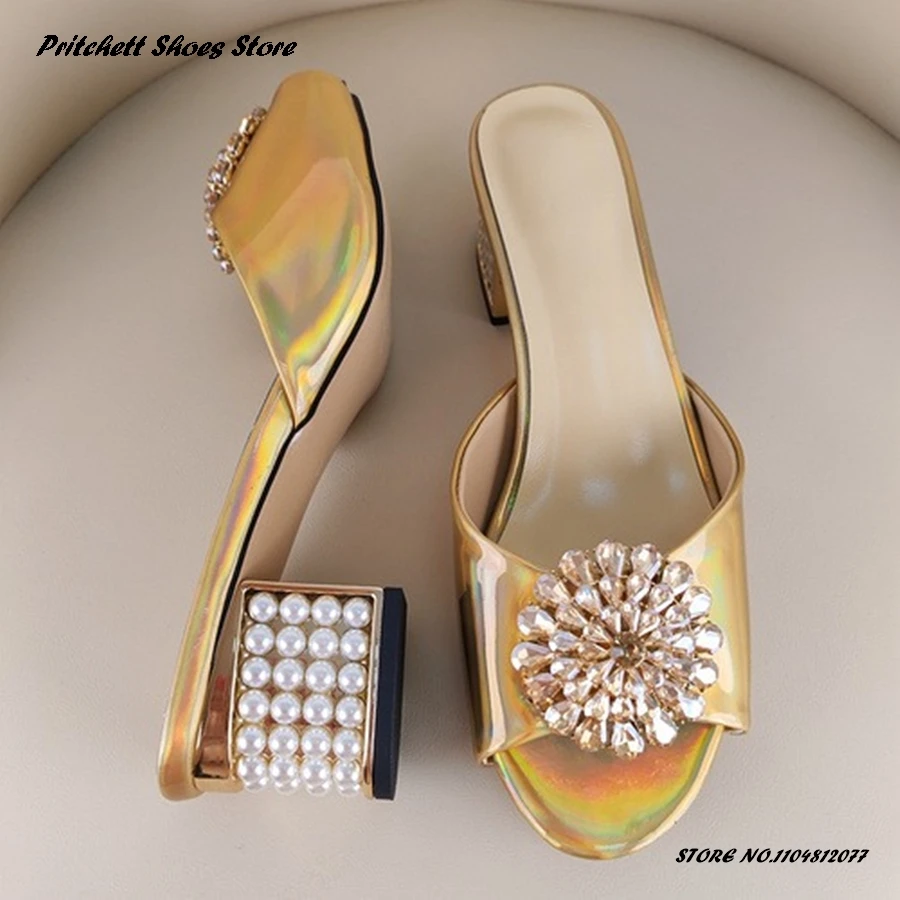 شباشب نسائية بكعب لؤلؤي من الجلد اللامع على شكل زهرة غريبة للصيف والربيع، أحذية عصرية للحفلات
