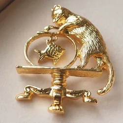 Kitten Brooch Simple Metal Cat Fish Enamel Pin Fashion Animal Clothing Accessories