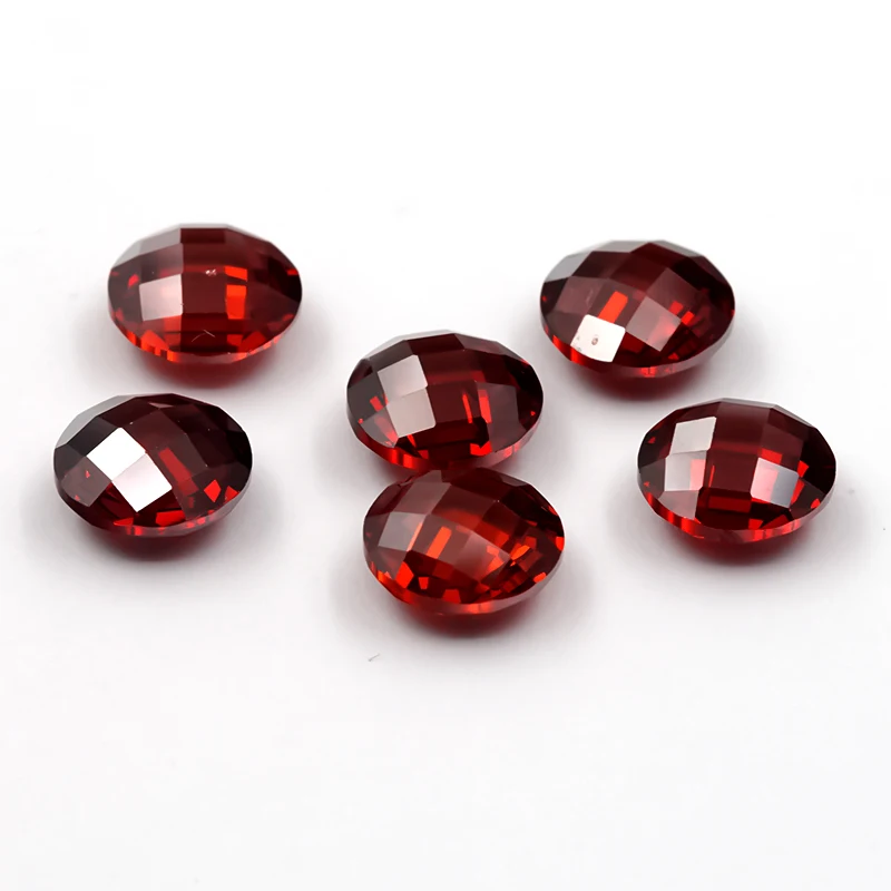 Двусторонний шахматный камень круглой формы с фианитом, размер 4-10 мм