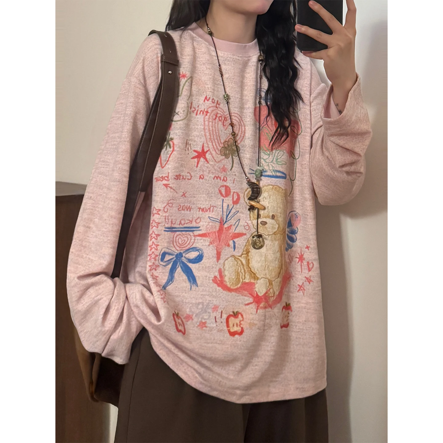 Loose Fit Long Sleeve Bear Print T-Shirt Women's Style Graffiti Art American Design Casual Top Eco-Friendly Material