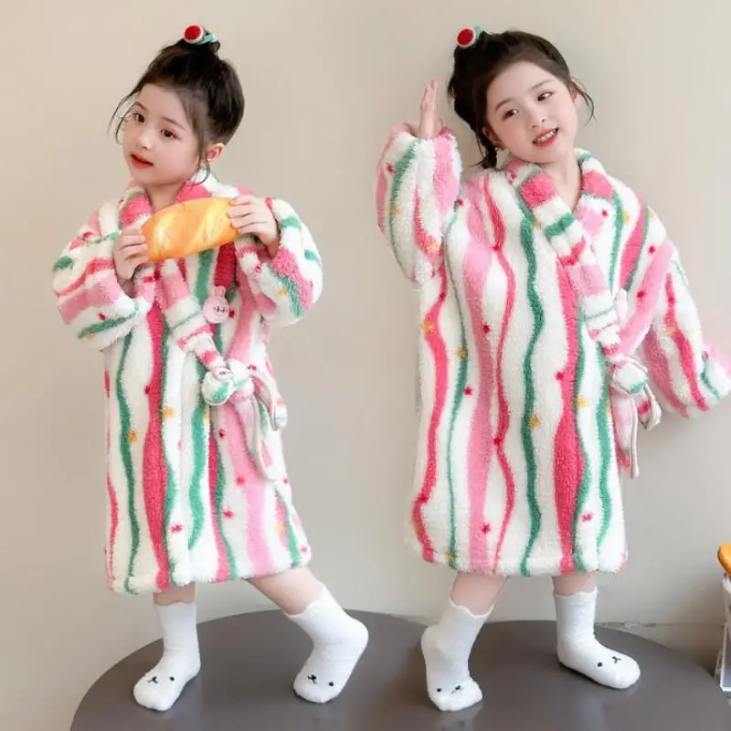 

Autumn Winter Girls' Coral Fleece Robe Comfortable Homewear Striped Loungewear New Fashion Bathrobe Children Clothing Pj Set