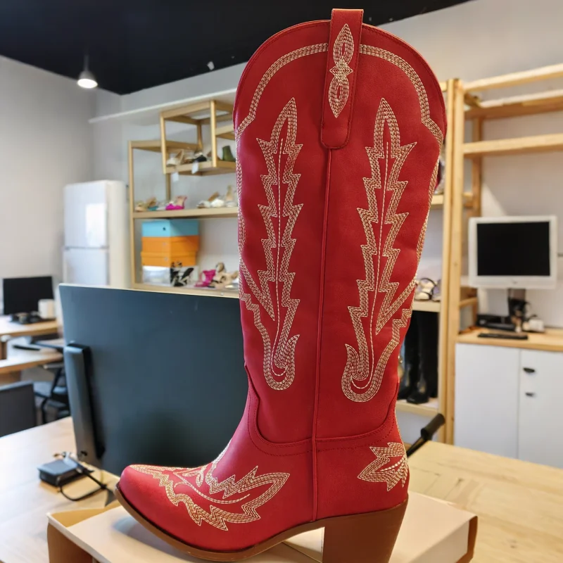 

Red Embroider Leather Wedge Heel Boots Women Fashion Brown Slip On Knee High Western Boots 2025 New Sexy Luxury Party Prom Shoes