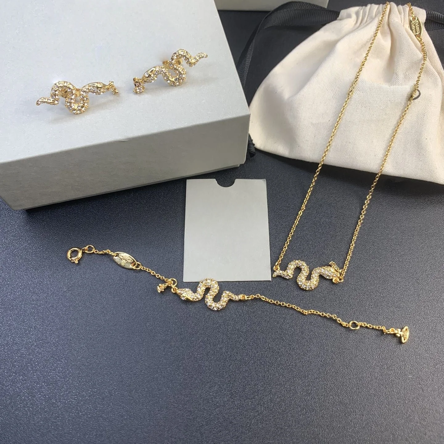 

S925 sterling silver atmospheric flash diamond creative design snake jewelry set women's elegant banquet essential necklace