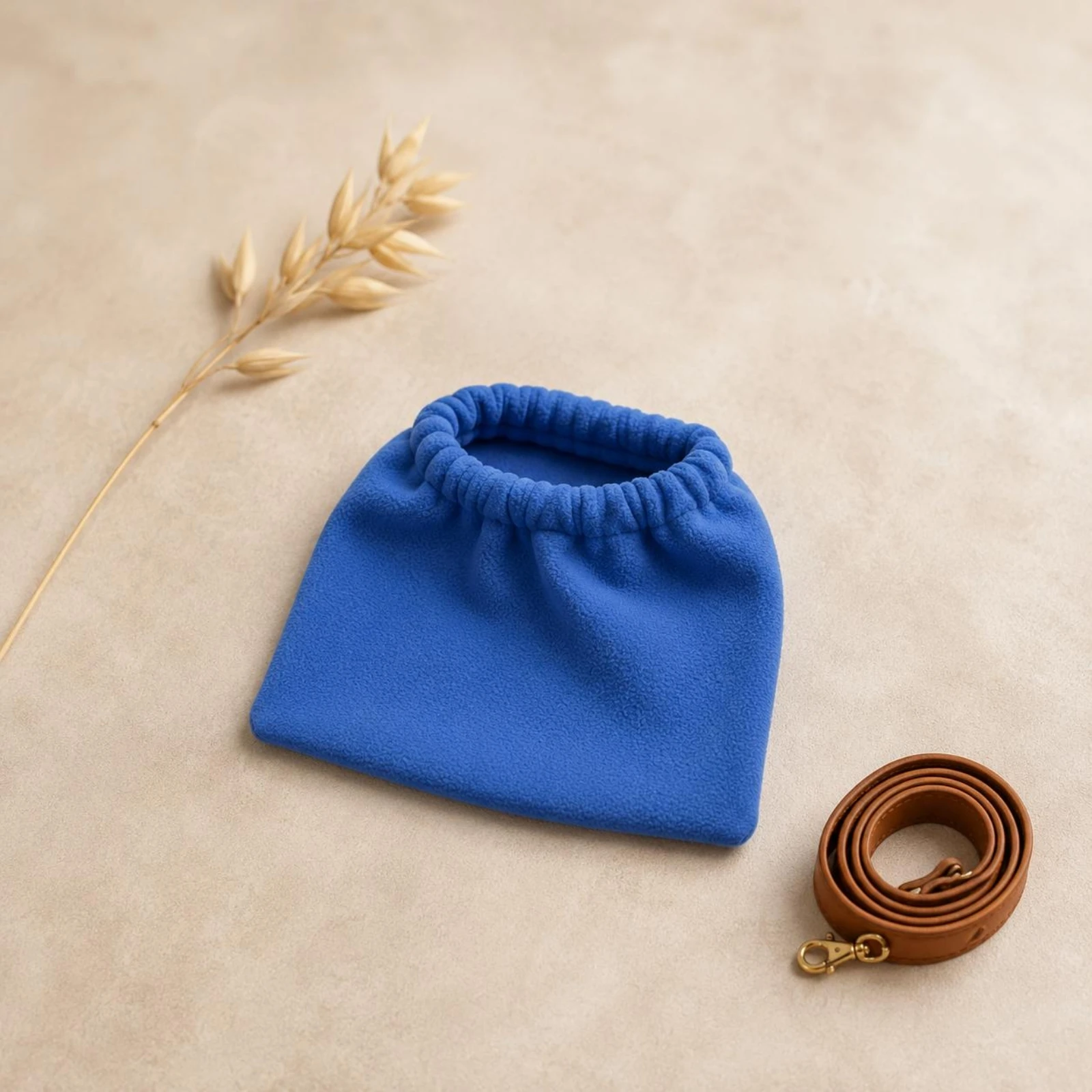

2 Pieces Fleece Stirrup Cover Elastic Top Horse Stirrup Pouch Equestrian Gear Scratch Resistant Plain Design for Equestrians