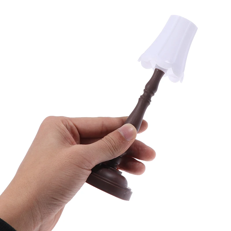 ドールハウスミニチュアフロアランプ、LEDライト、ドールハウス、ミニ照明、家具、おもちゃアクセサリー、1:12、1個