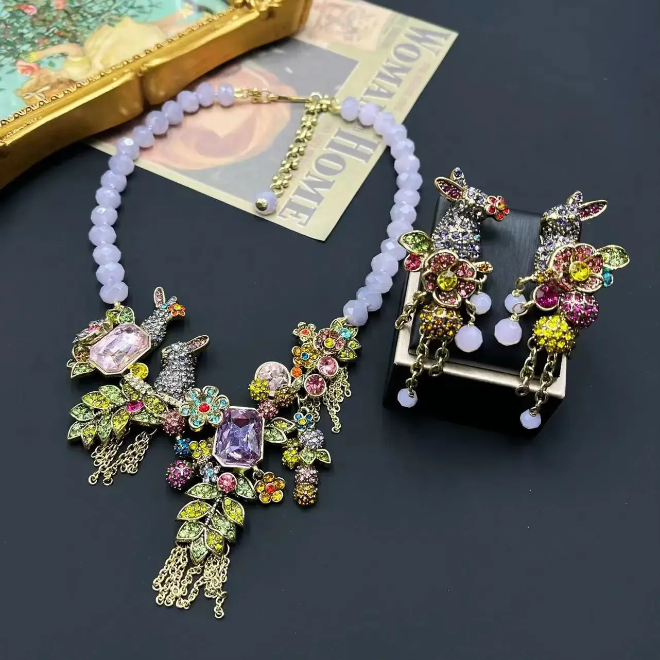 Medieval style color dripping flower necklace 2023 new zodiac rabbit lover confession beaded necklace female ewelry accessories