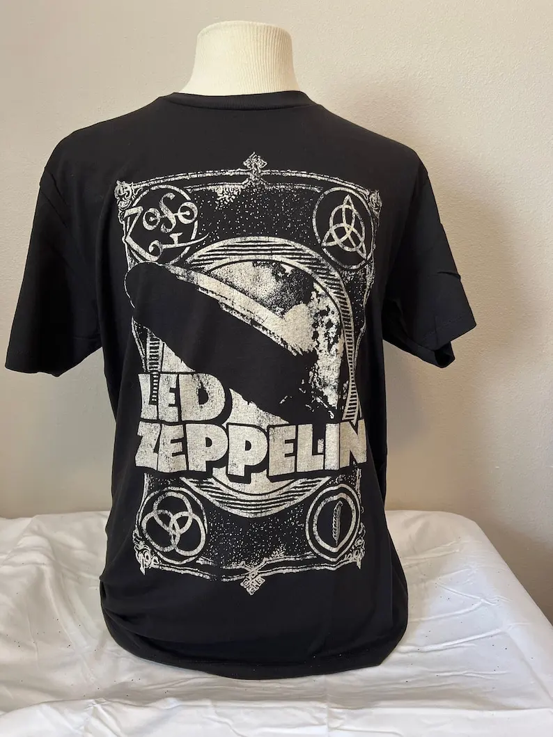 

Zeppelin’s blimp Vintage print rock band shirt