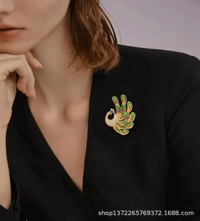 Exquisite Elegant Phoenix Rhinestone Brooch For Women Fashion Classic Animal Badges High-end Pins Accessories Gifts