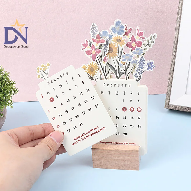 

Элегантный настольный календарь, похожий в вазе на 2026: планировщик школьного домашнего офиса.