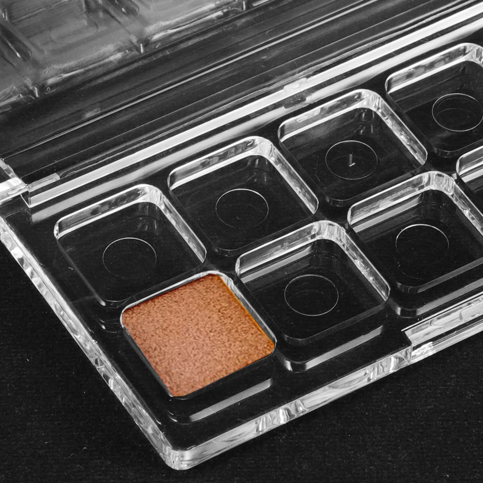Refillable Transparent Makeup Palette with Divided Compartments for Eyeshadow Blush Lipstick Watercolor DIY Beauty Storage