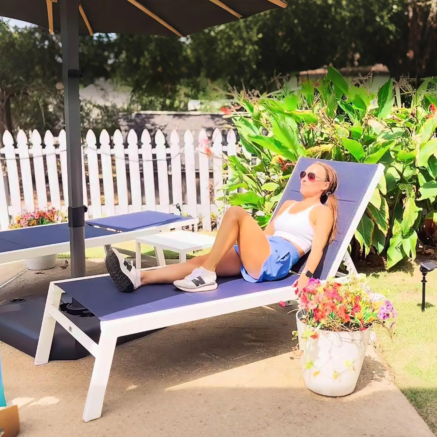 

Outdoor Oversized Chaise Lounge Set for Tall & Strong Individuals Adjustable Recliner Extra Wide Lounge Chairs with Side Table