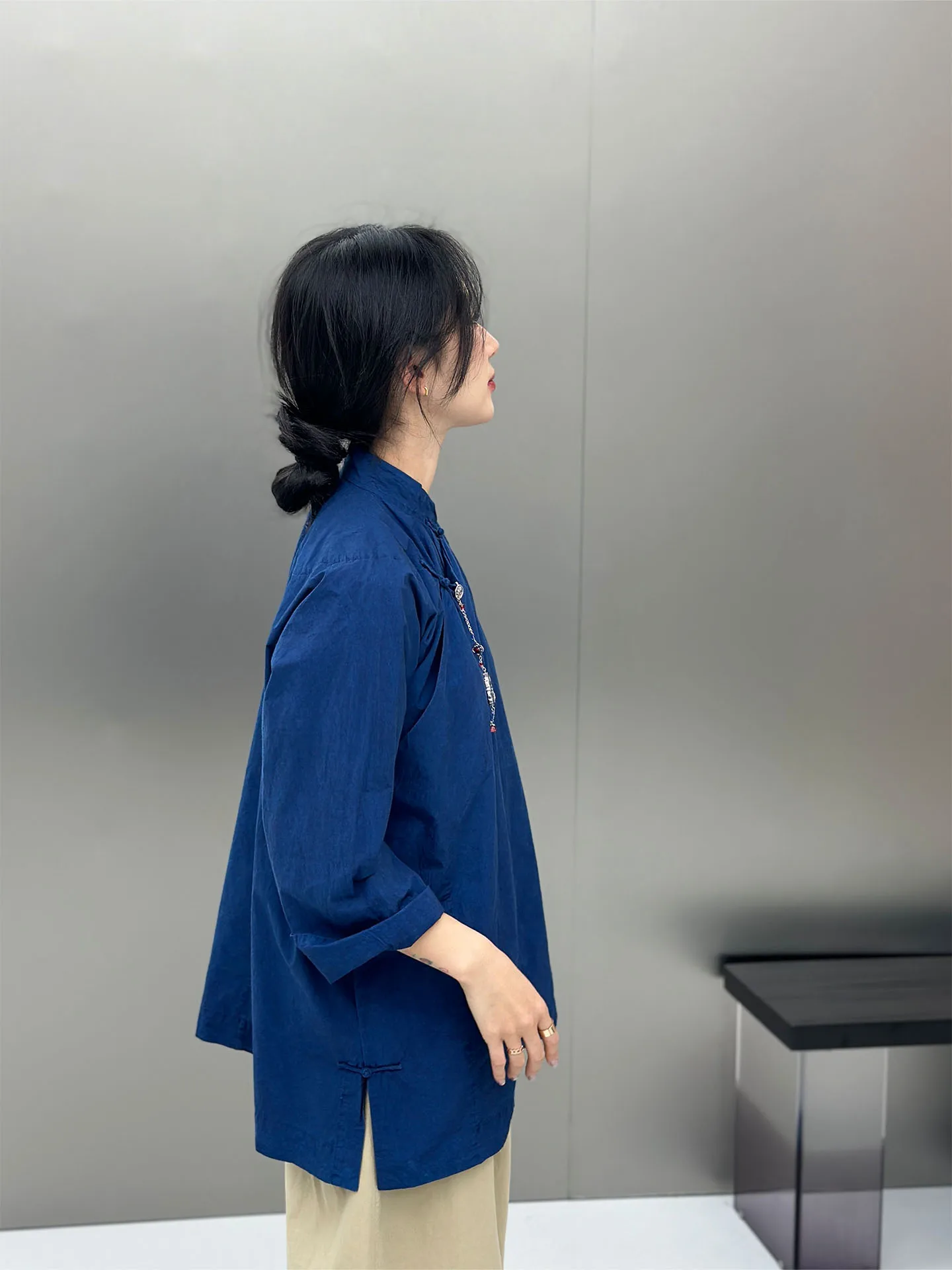 

Slimming Effect Plant Dyeing Early Spring New Chinese Sle Small Stand Collar ape Highlighting irt for Women Bodhl